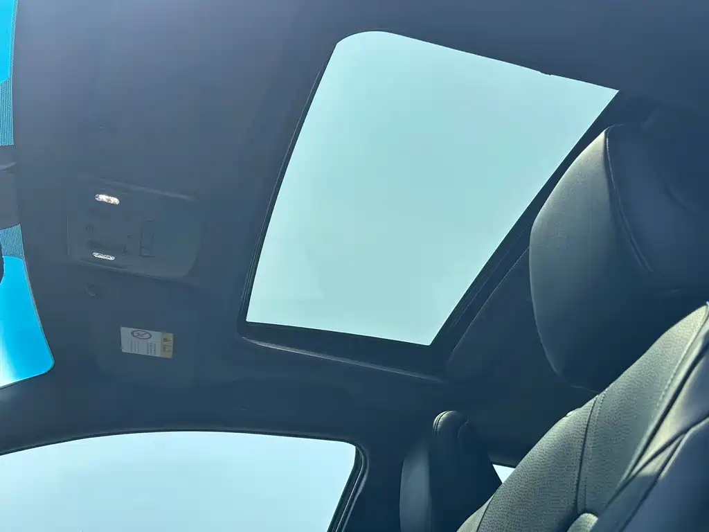 Toyota Avalon 2022 — фото 13