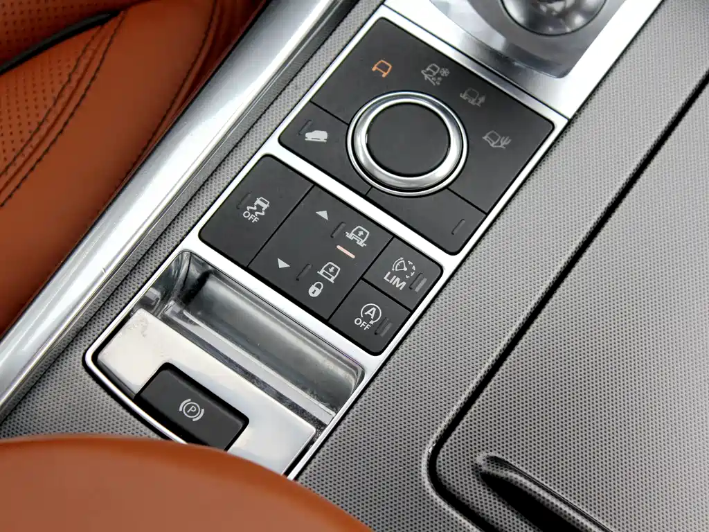 Land Rover Sport 2017 — фото 10