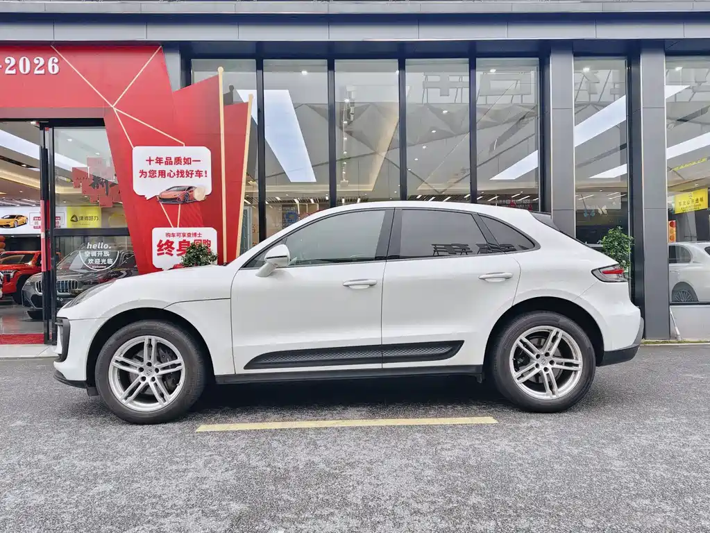 Porsche Macan 2023 — фото 2