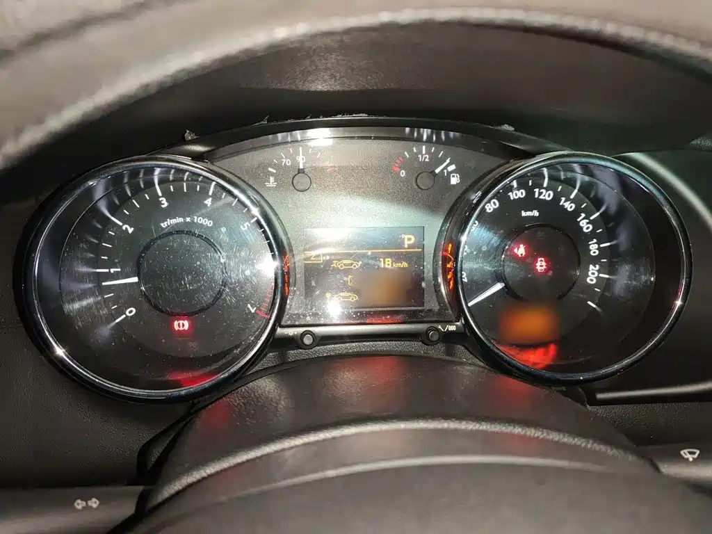 Peugeot 3008 2015 — фото 4