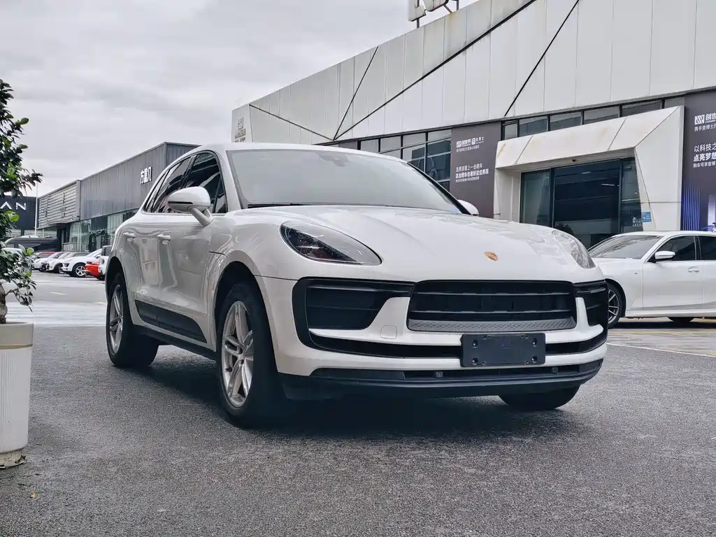 Porsche Macan 2023 — фото 6