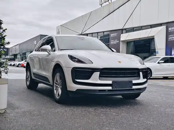 Porsche Macan 2023