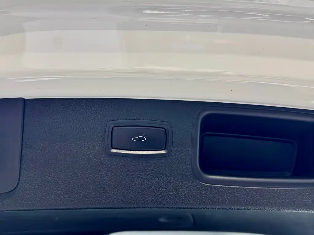 Porsche Macan 2015 — фото 19