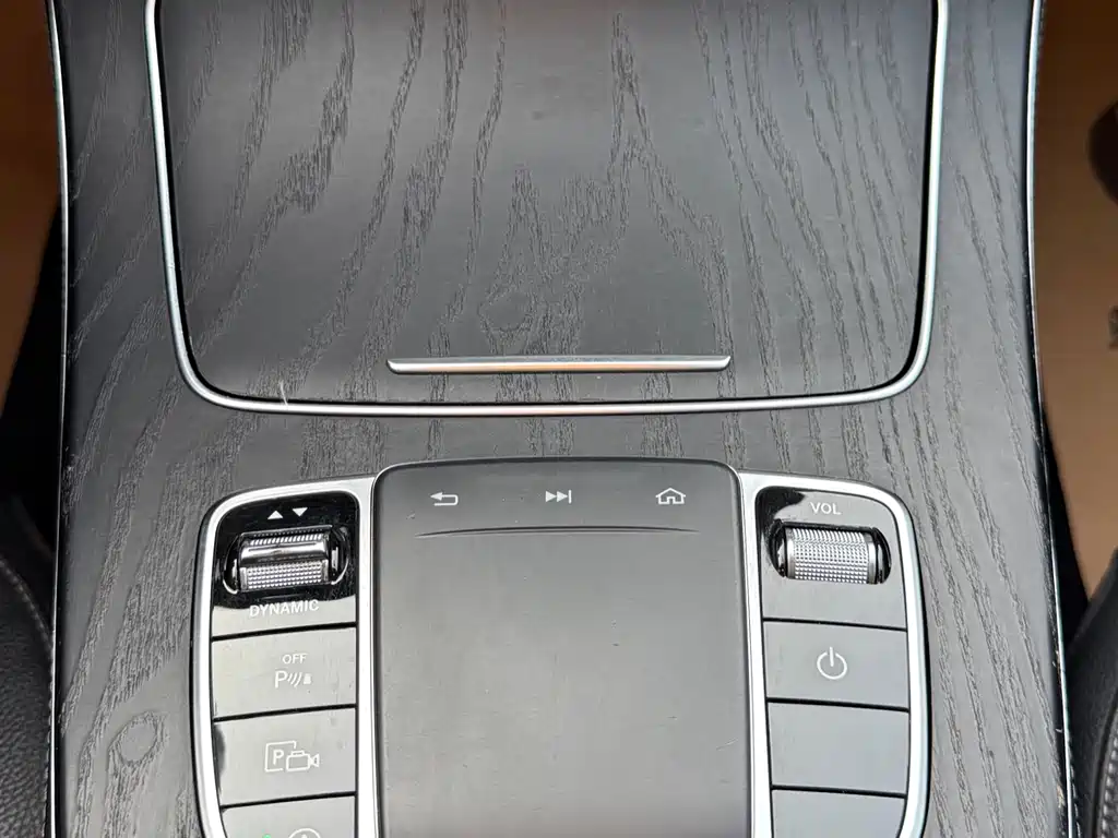 Mercedes-Benz E-Class 2020 — фото 9