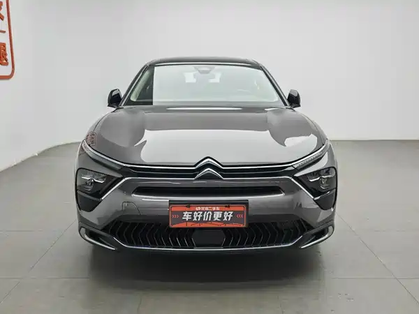 Citroën Versailles C5 X 2023
