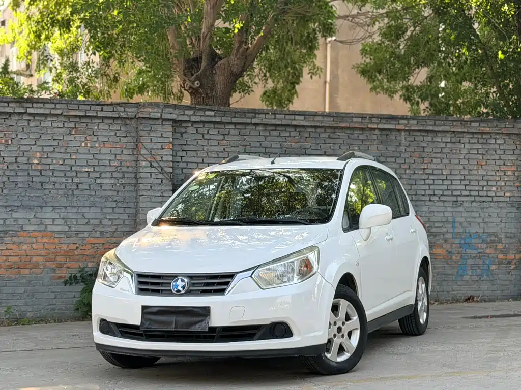 Venucia R50 2014