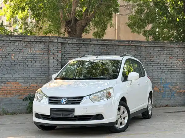 Venucia R50 2013