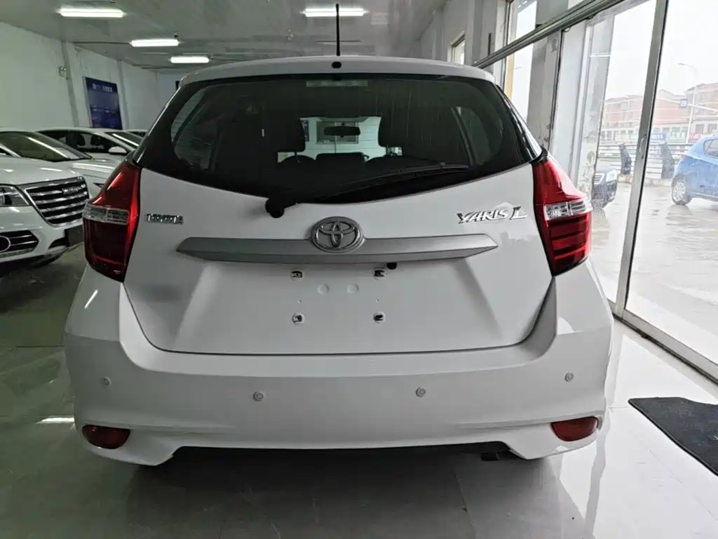 Toyota Yaris L 2017