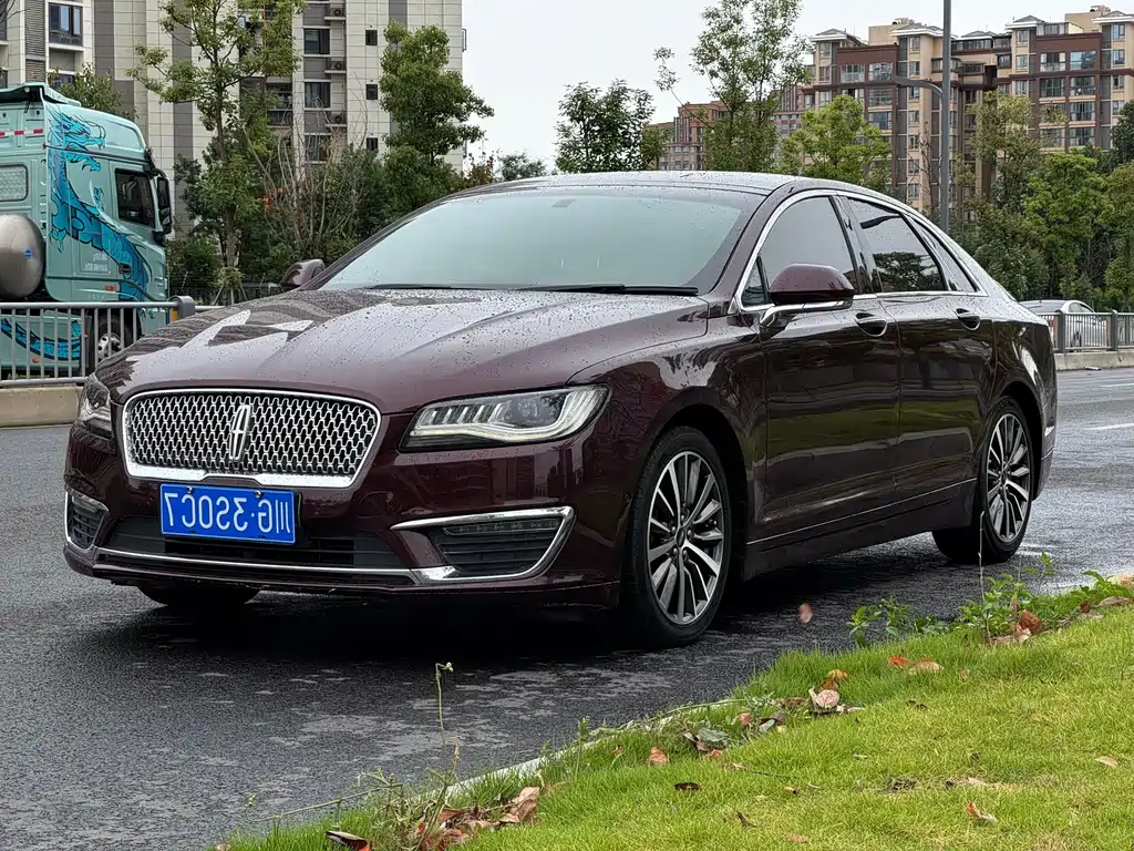 Lincoln MKZ 2017 — фото 1