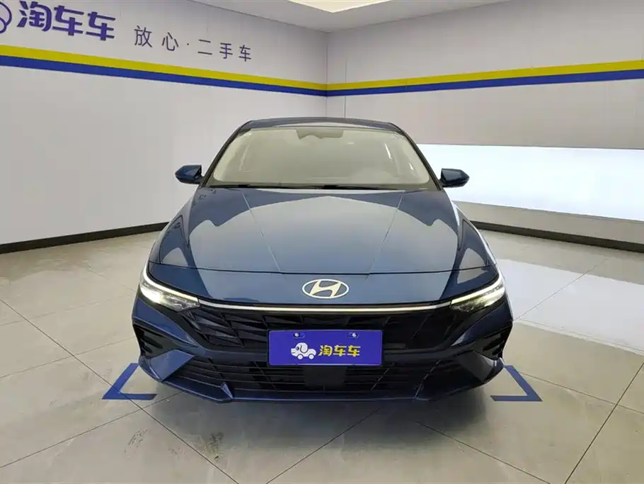 Hyundai Elantra 2023 — фото 2