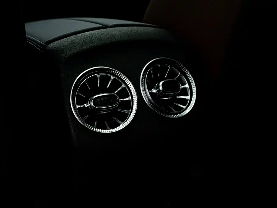 Mercedes-Benz GLB AMG 2024 — фото 20