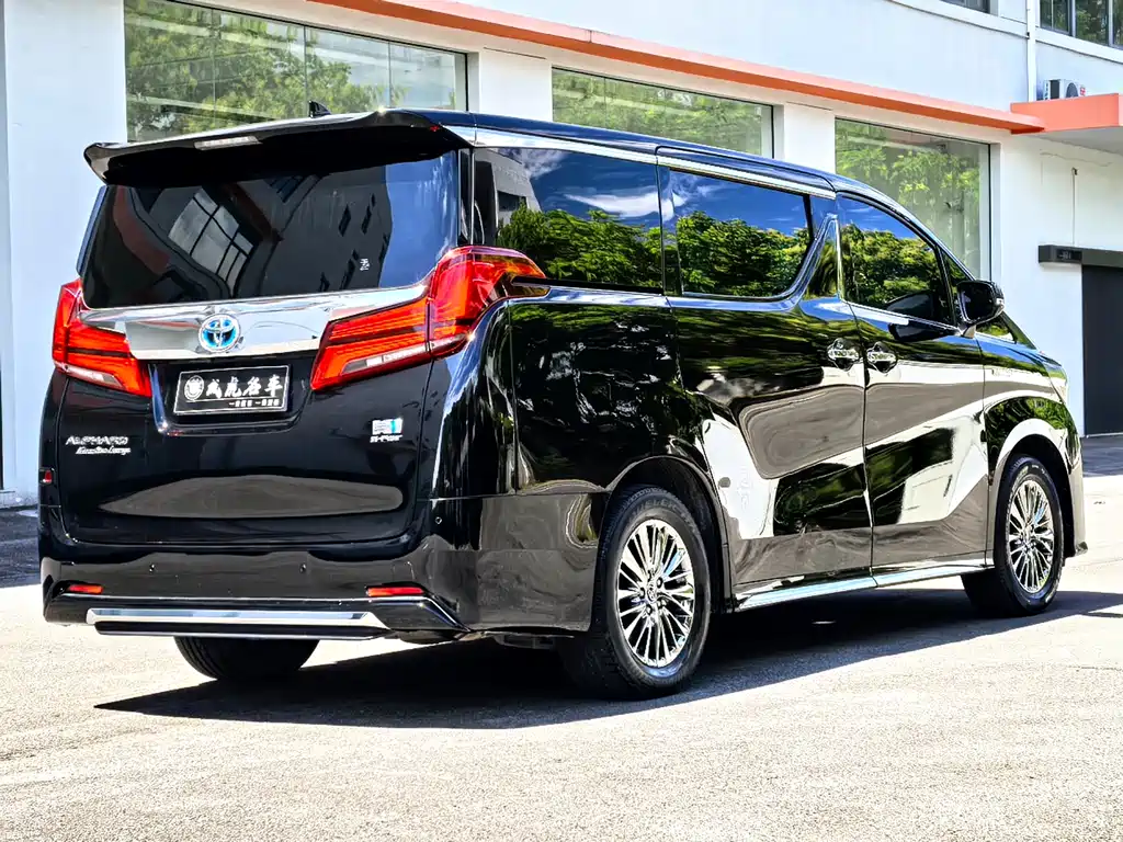 Toyota Alphard 2021 — фото 4