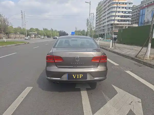 Volkswagen Magotan 2013