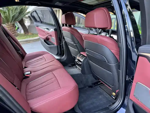BMW 5 Series 2023