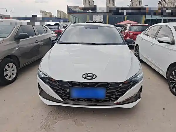 Hyundai Elantra 2021