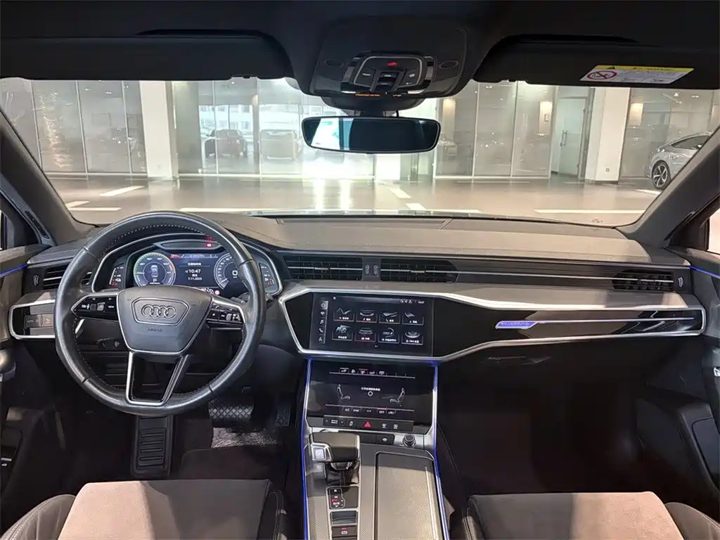 Audi A6L New Energy 2020 — фото 6