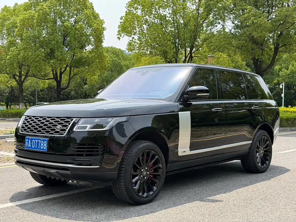Land Rover Range Rover 2018 — фото 1