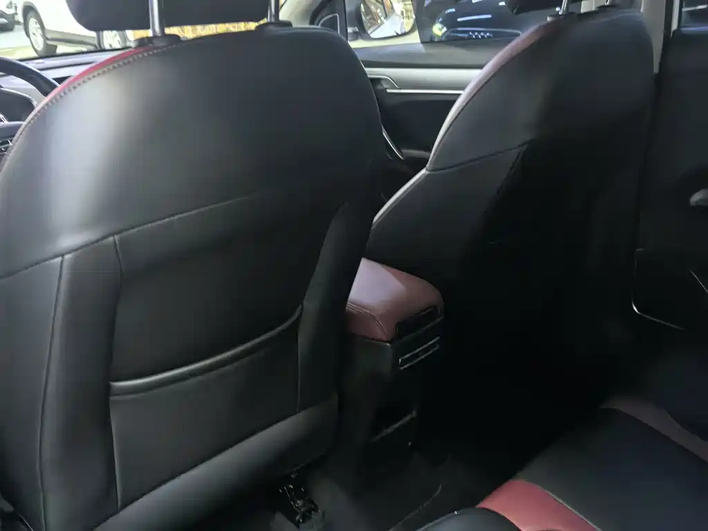 Geely Binyue 2022