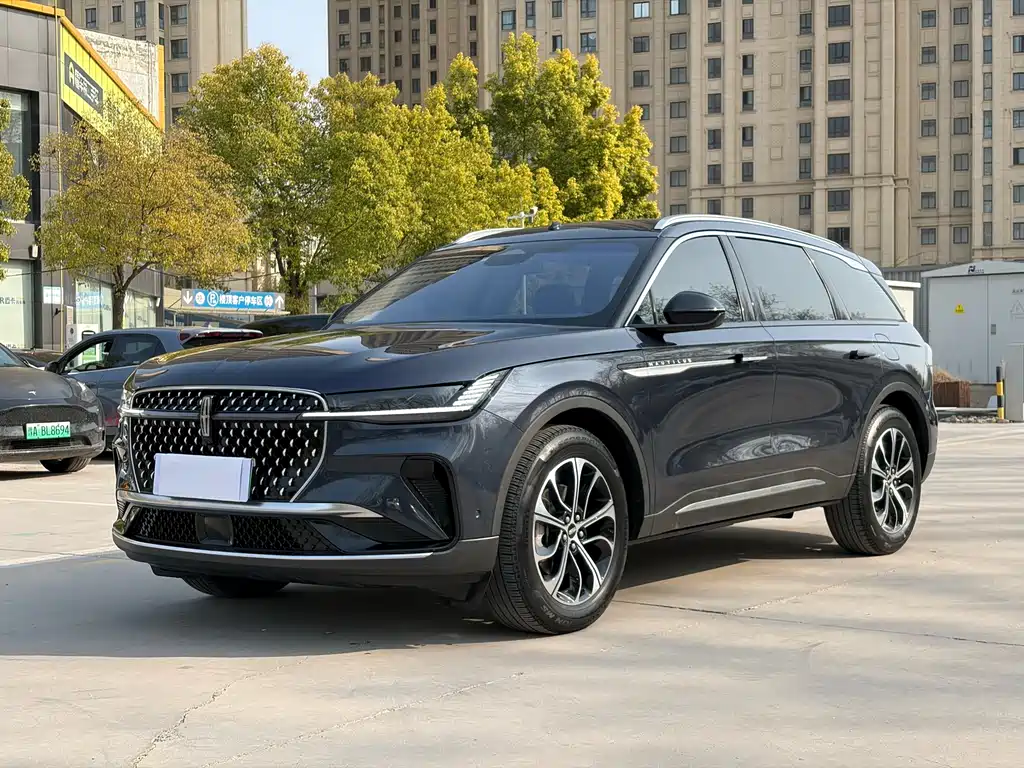 Lincoln Nautilus 2023