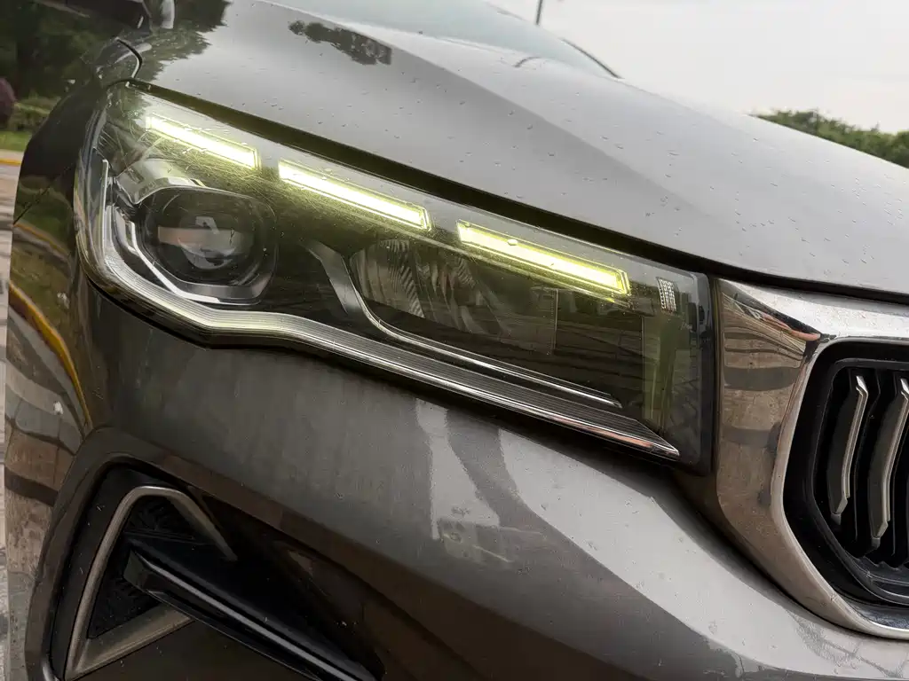 Geely Emgrand 2023