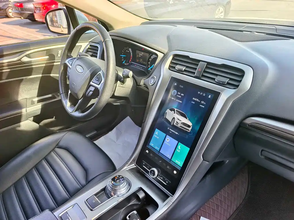 Ford Mondeo 2021 — фото 15