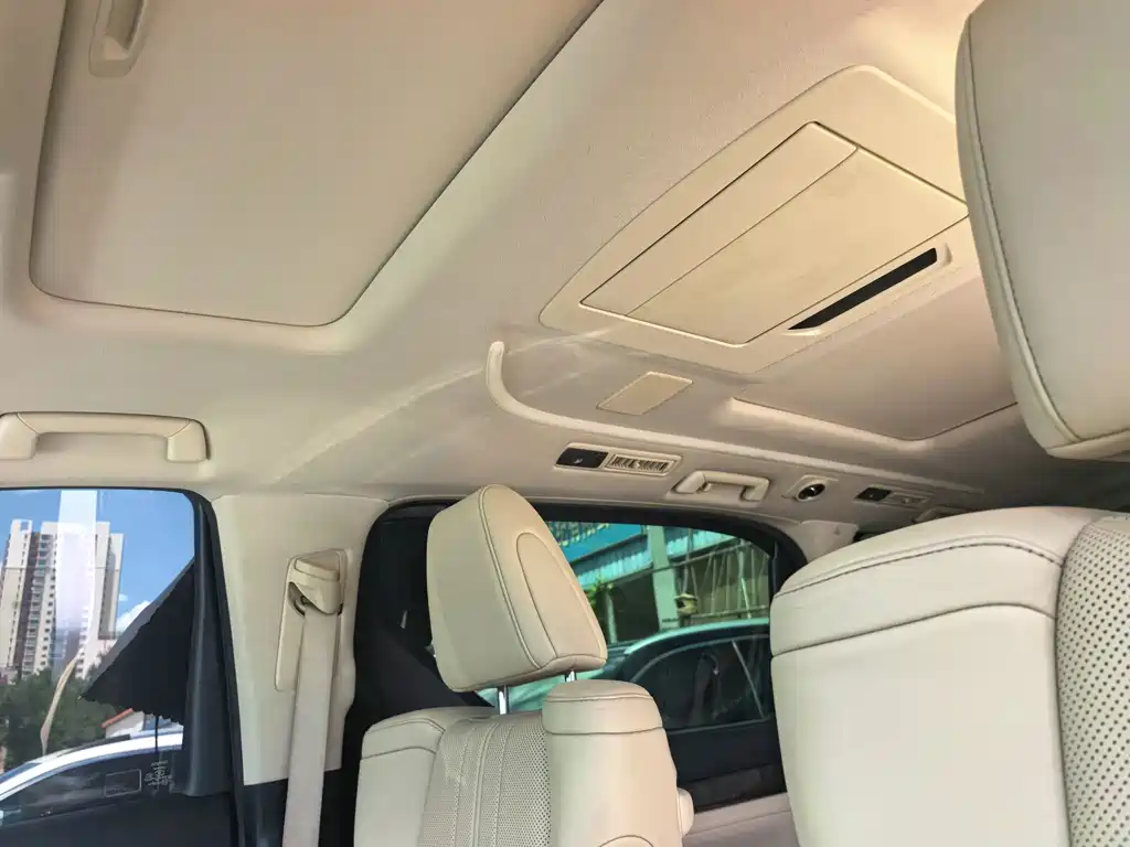 Toyota Vellfire 2021 — фото 10