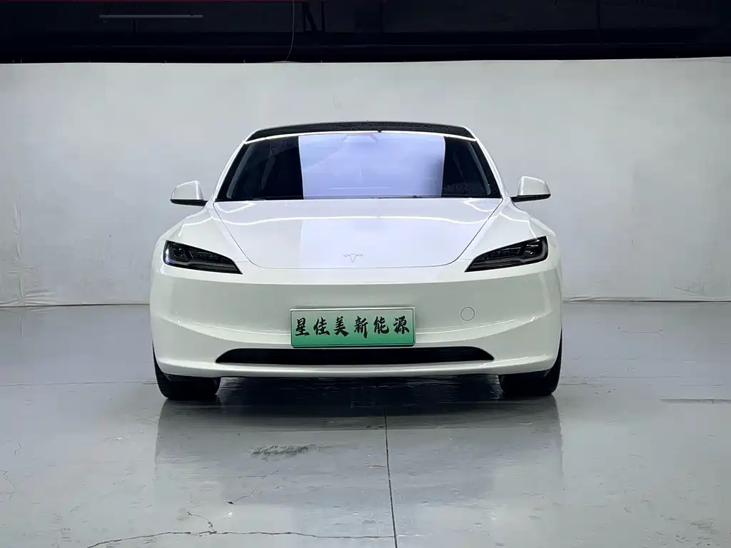 Tesla Model 3 2025 — фото 2