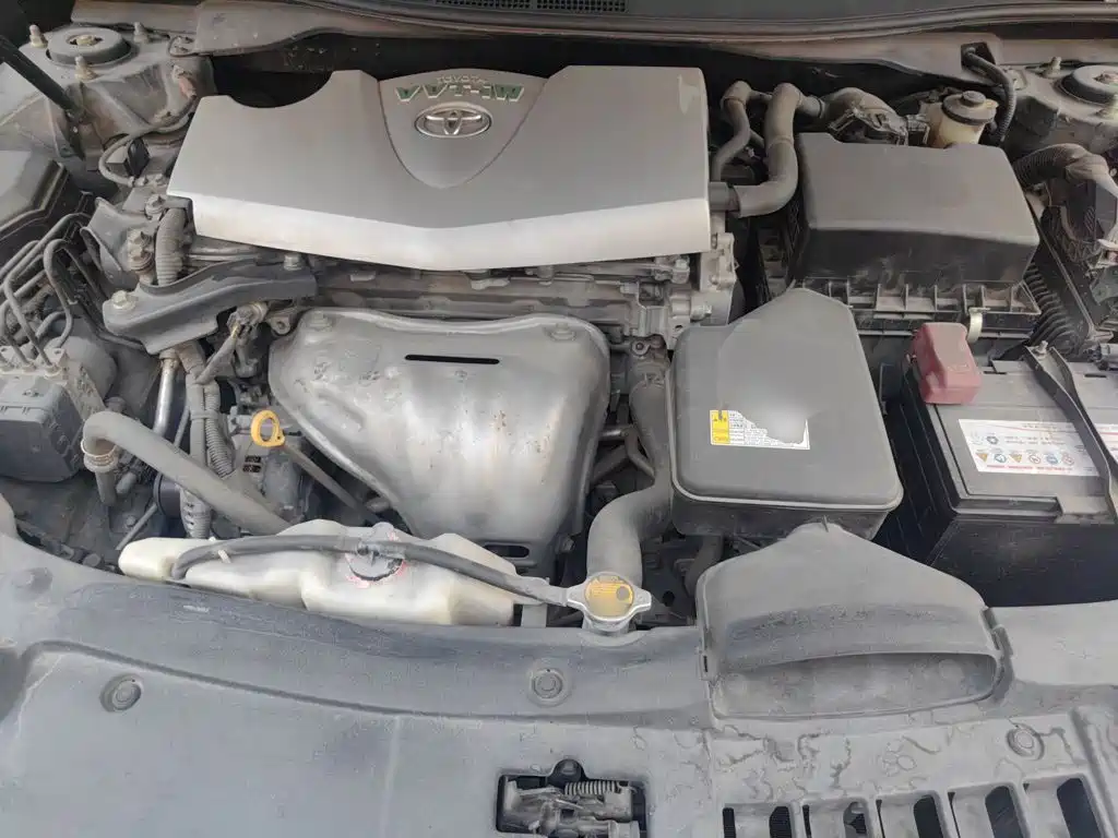 Toyota Camry 2015 — фото 13