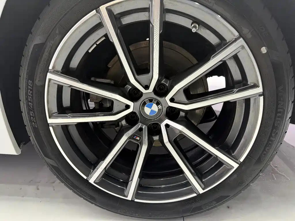 BMW 3 Series 2023