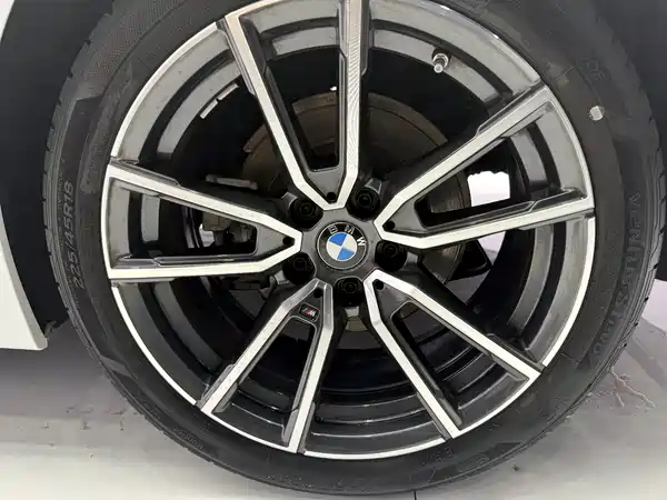 BMW 3 Series 2023