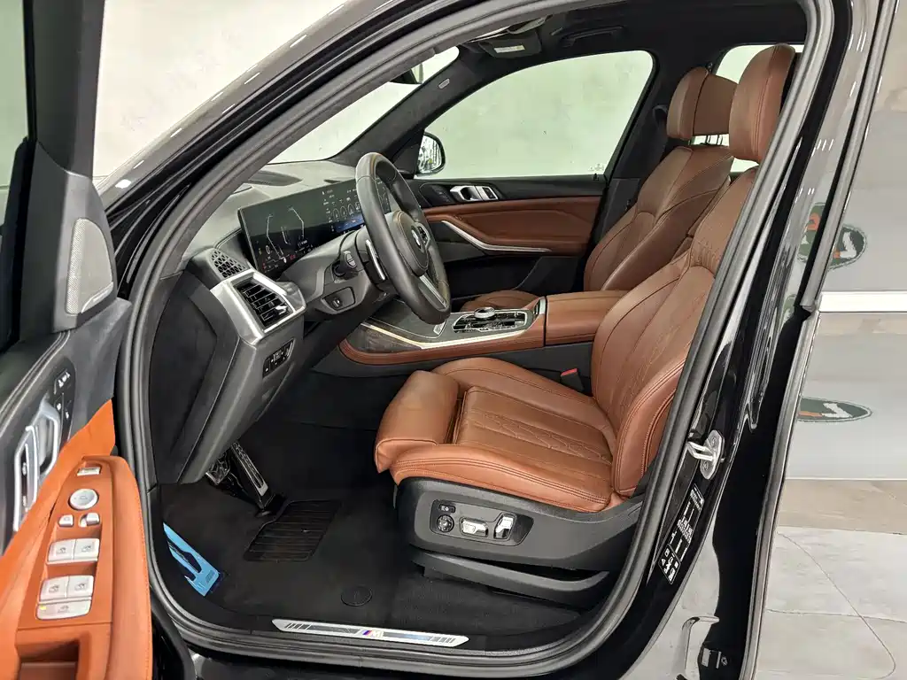 BMW X7 2023 — фото 13