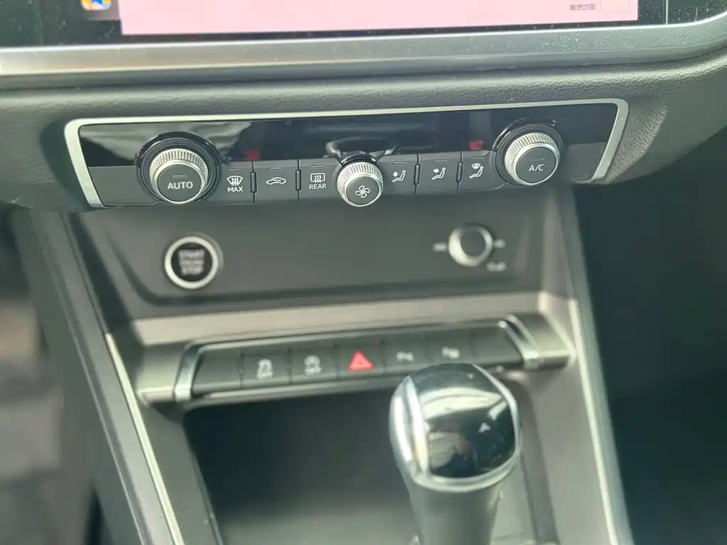 Audi Q3 2022 — фото 11