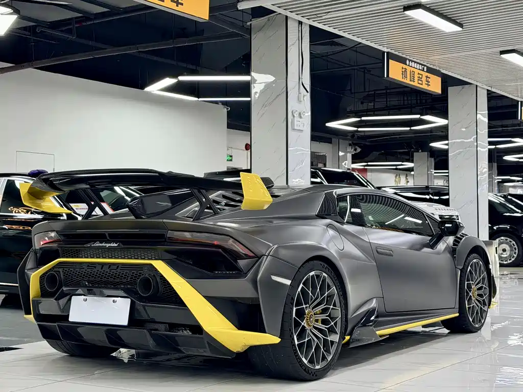 Lamborghini Huracán 2022 — фото 19