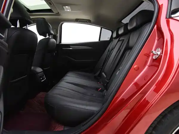 Mazda Atenza 2020