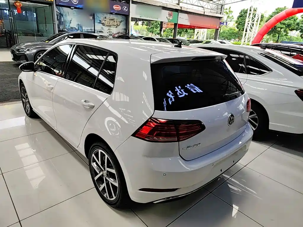 Volkswagen Golf 2020