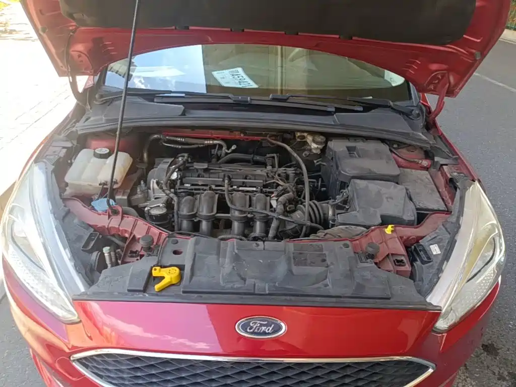Ford Focus 2015 — фото 20