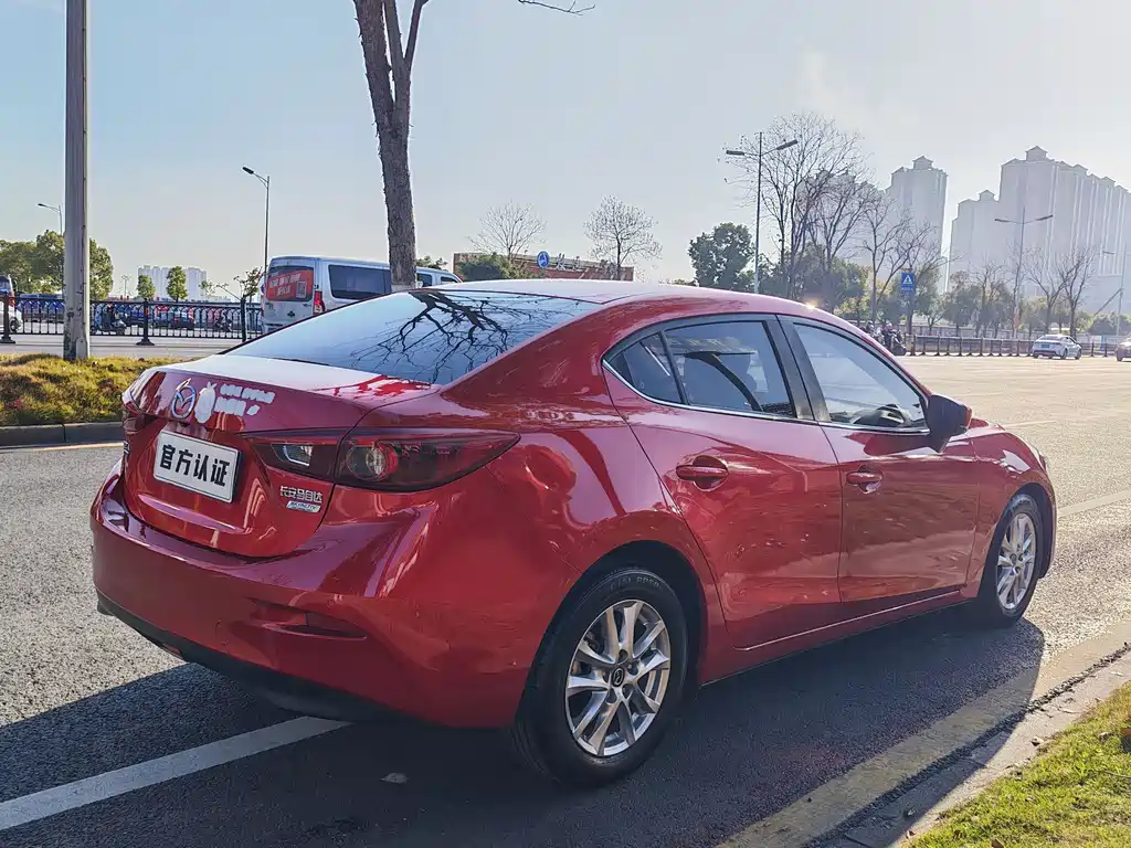 Mazda 3 Axela 2018 — фото 8