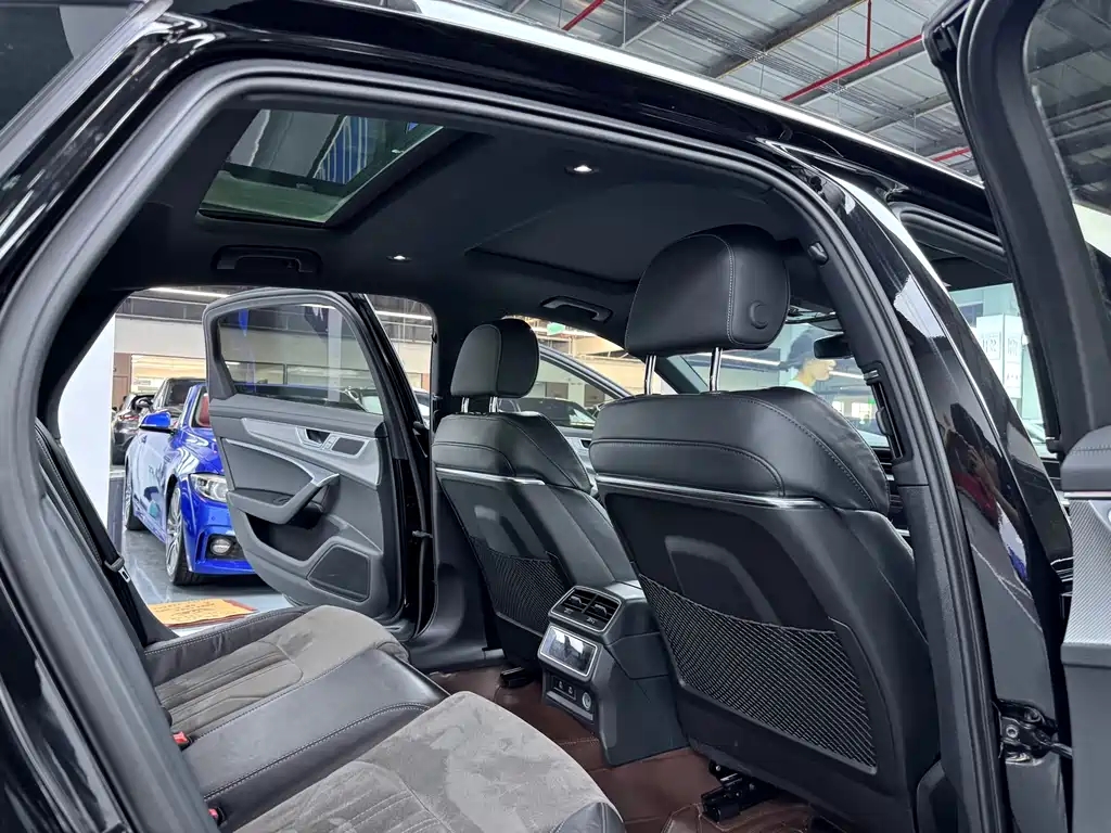 Audi A6L 2023