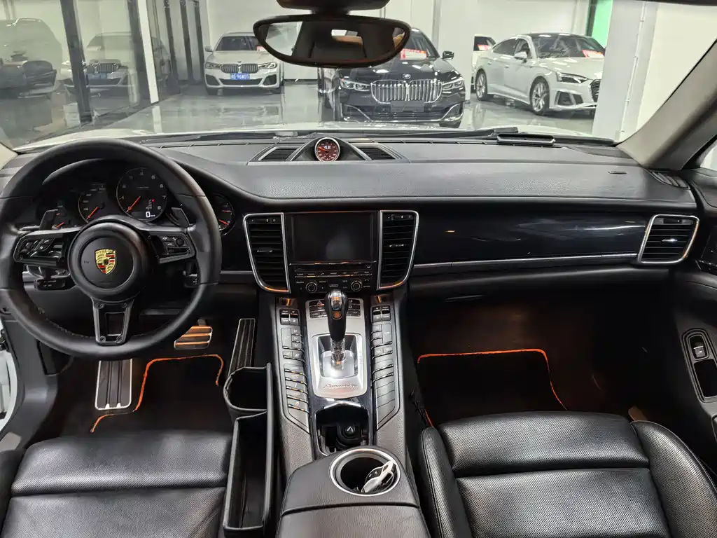 Porsche Panamera 2016 — фото 10