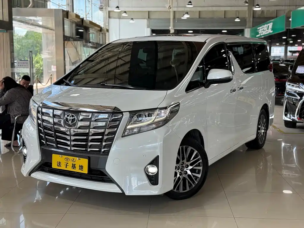 Toyota Alphard 2015