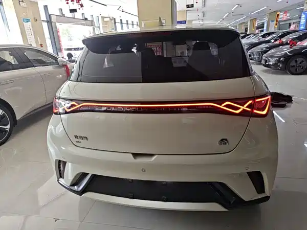 BYD Dolphin 2021