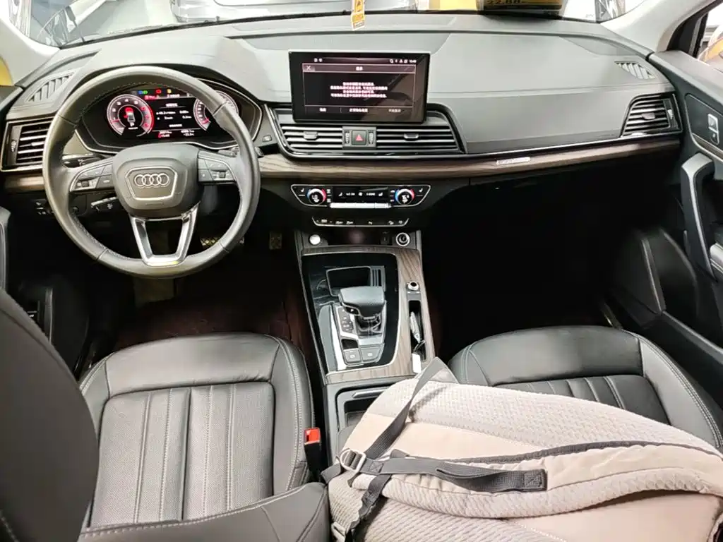 Audi Q5L 2024 — фото 10