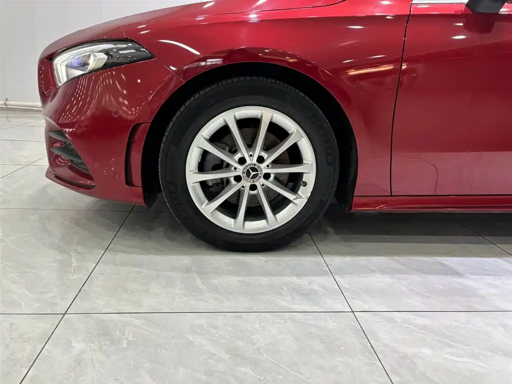 Mercedes-Benz A-Class 2020 — фото 16