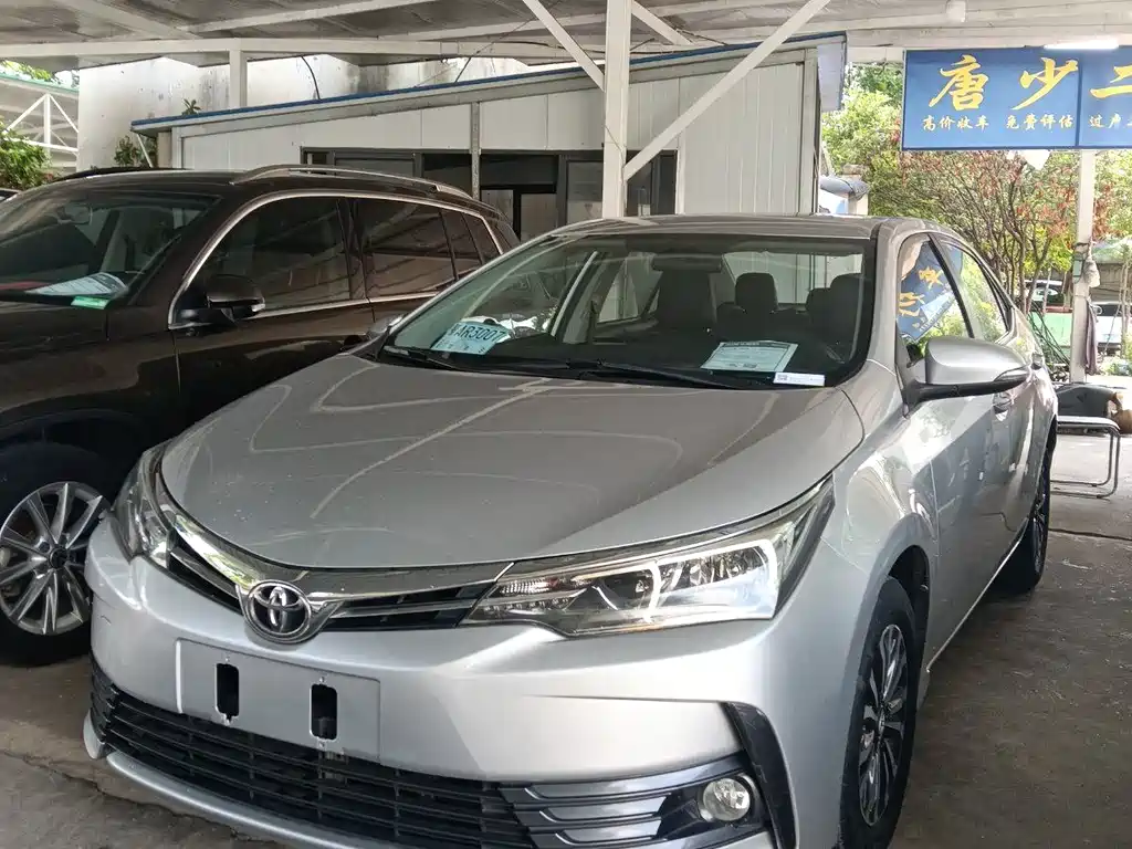 Toyota Corolla 2019 — фото 1