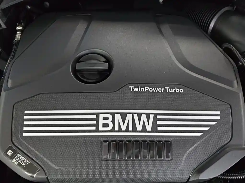 BMW 1 Series 2021 — фото 16