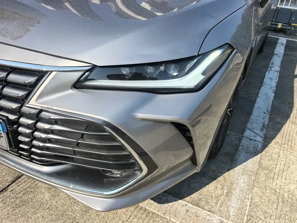 Toyota Avalon 2023 — фото 18