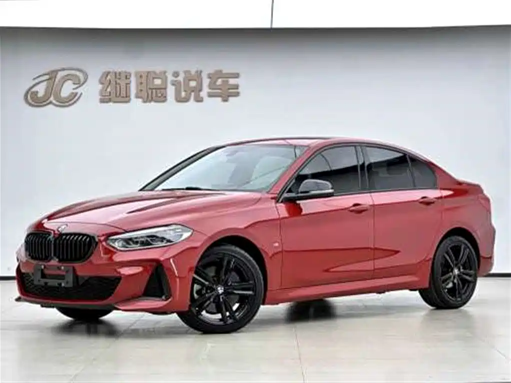 BMW 1 Series 2021 — фото 1