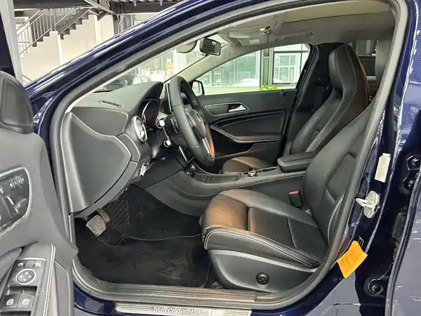Mercedes-Benz GLA 2016