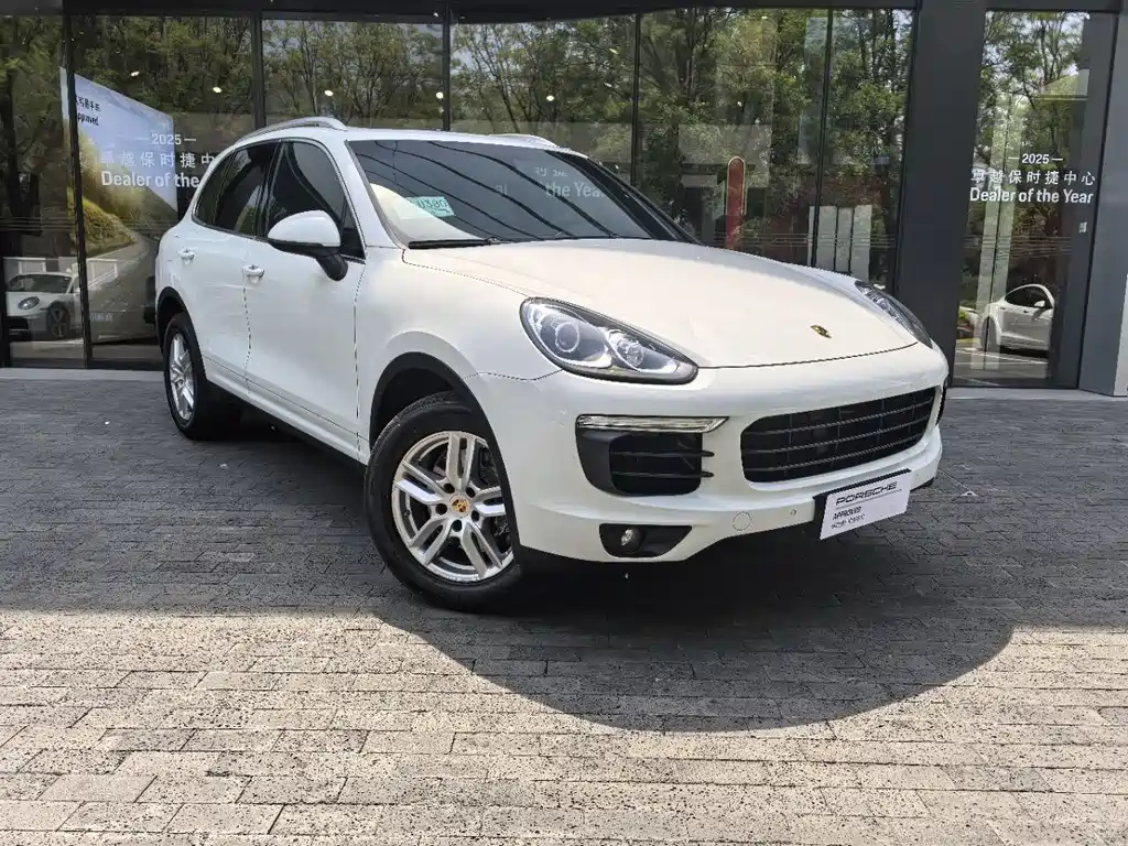 Porsche Cayenne 2017 — фото 3