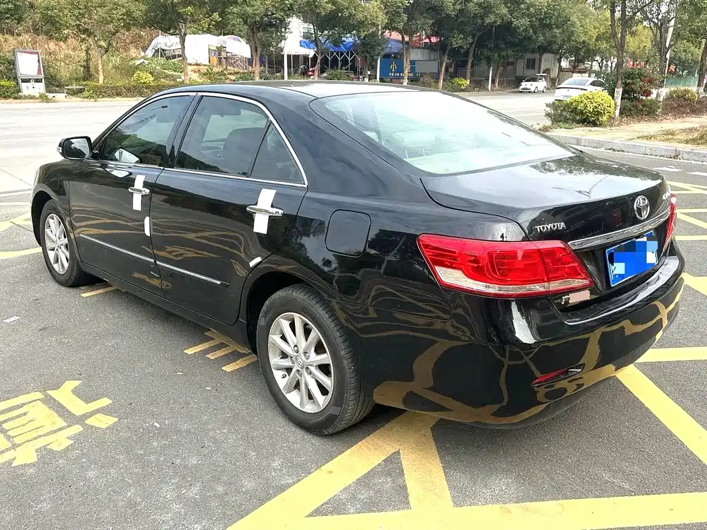 Toyota Camry 2014 — фото 9